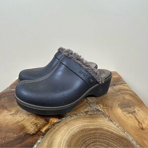 CROCS Women's Mules with Plush Lining